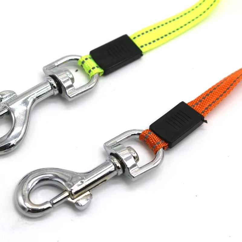 Retractable Dual Dog Leash with Light – Tangle-Free Rope for Walking 2 Dogs